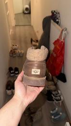 Ugg maat 34 jongens ongedragen., Ophalen of Verzenden, Nieuw, Jongen, Laarzen