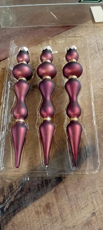 Kerst ornamenten pegels beschikbaar voor biedingen