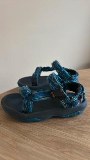 Teva sandalen maat 25 beschikbaar voor biedingen