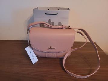 Guess Tasje - Stevig Model beschikbaar voor biedingen