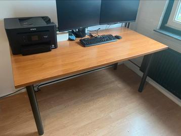 Bureau beschikbaar voor biedingen