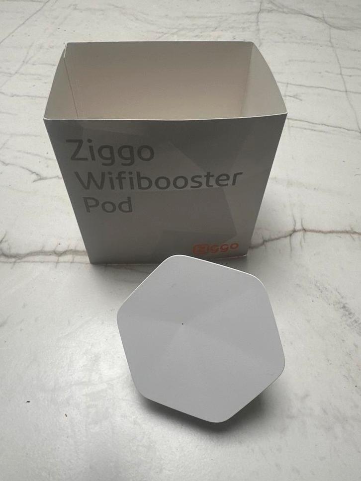 Ziggo Wifibooster Pod (Smart WiFi), Computers en Software, WiFi-versterkers, Zo goed als nieuw, Ophalen of Verzenden