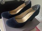 Floris van Bommel pumps / hoge hakken maat 40, Ophalen of Verzenden, Zo goed als nieuw, Blauw