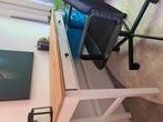 Ikea bureau met bureaustoel, Huis en Inrichting, Bureaus, Ophalen, Zo goed als nieuw
