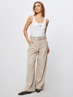 Z.G.A.N! Gestuz Editha broek met riem en plooien zand 36, Verzenden, Beige, Zo goed als nieuw, Gestuz