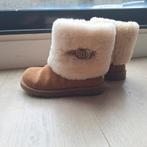 UGG
Ellee Sheepskin Ugg Boots In Chestnut maat 34, Kleding | Dames, Schoenen, UGG, Bruin, Overige typen, Ophalen of Verzenden