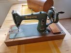 Husqvarna handnaaimachine, Hobby en Vrije tijd, Naaimachines en Toebehoren, Ophalen, Gebruikt, Naaimachine, Overige merken