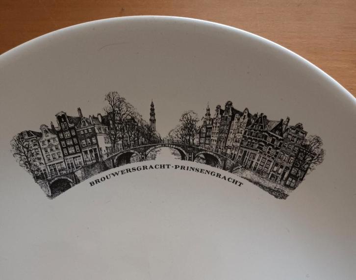 Villeroy & Boch, Amsterdamse grachten servies, borden, Huis en Inrichting, Keuken | Servies, Zo goed als nieuw, Bord(en), Overige stijlen