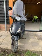 Senzo sp50 scooter geel kenteken defect, Fietsen en Brommers, Benzine, Maximaal 45 km/u, 50 cc, Gebruikt