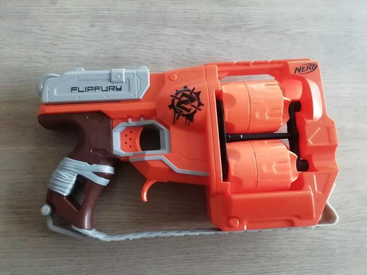 NERF zombie strike flipfury pistool, Kinderen en Baby's, Speelgoed | Buiten | Actiespeelgoed, Zo goed als nieuw, Ophalen of Verzenden