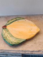 Serveerschaal brocante, Huis en Inrichting, Ophalen of Verzenden, Overige stijlen, Schaal of Schalen