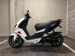Nette Peugeot Speedfight 4 2019, Fietsen en Brommers, Scooters | Peugeot, Ophalen, Maximaal 45 km/u, Zo goed als nieuw, Speedfight