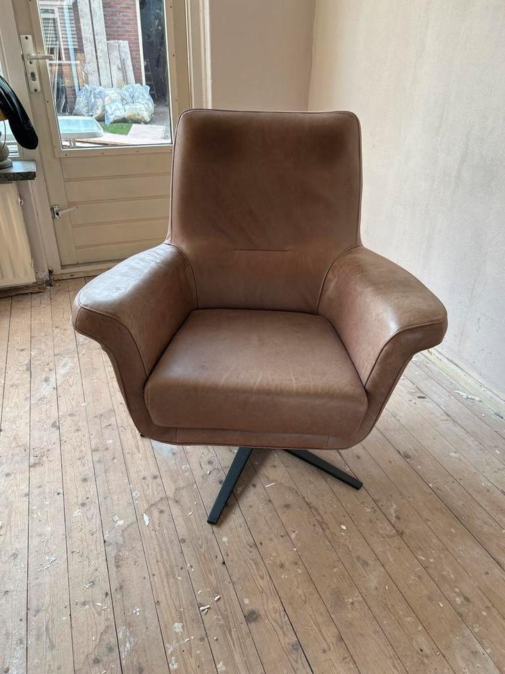Leren draaifauteuil, Huis en Inrichting, Fauteuils, Gebruikt, Leer, 75 tot 100 cm, Ophalen
