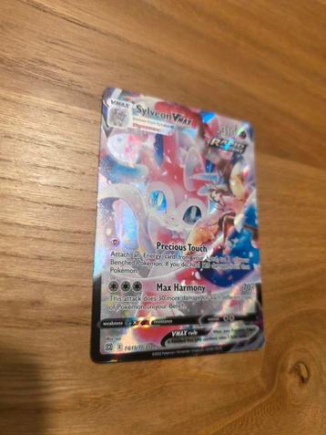 Sylveon Vmax TG15 pokemon kaart beschikbaar voor biedingen