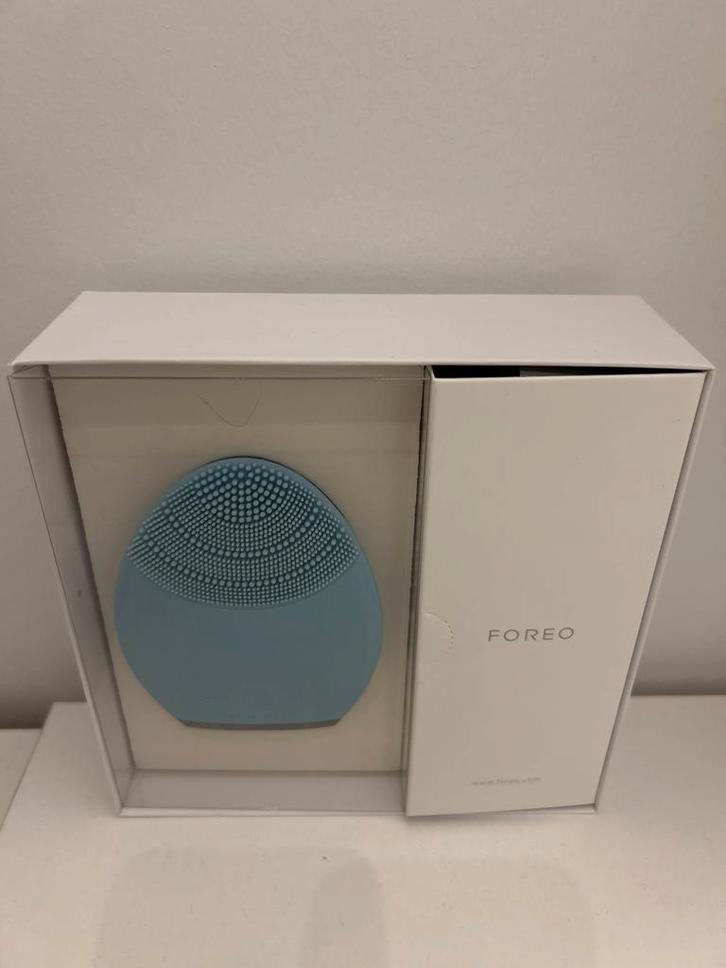 Foreo Luna Gezichtsreiniger - Zo goed als nieuw!, Sieraden, Tassen en Uiterlijk, Uiterlijk | Gezichtsverzorging, Zo goed als nieuw