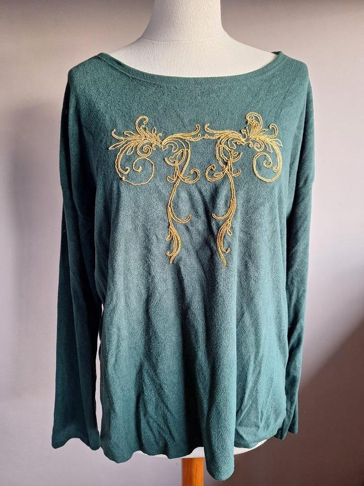 Groene zachte stretch trui gouden print, maat L/XL, Kleding | Dames, Truien en Vesten, Zo goed als nieuw, Maat 42/44 (L), Groen
