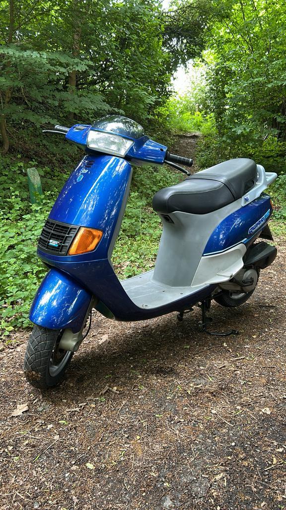 Piaggio quartz, Fietsen en Brommers, Scooters | Piaggio, Zo goed als nieuw, Overige modellen, Tweetakt, Ophalen of Verzenden