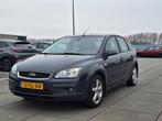 Ford Focus €2350,-1.6-16V Ghia Nwe Apk 2026 Airco Nappas, 1596 cc, Stof, 4 cilinders, 116 pk