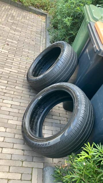 2 Banden 255 45 19 beschikbaar voor biedingen