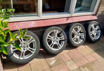 Originele Fiat winterbanden + velgen 185/55R15 Toyo Snowprox beschikbaar voor biedingen