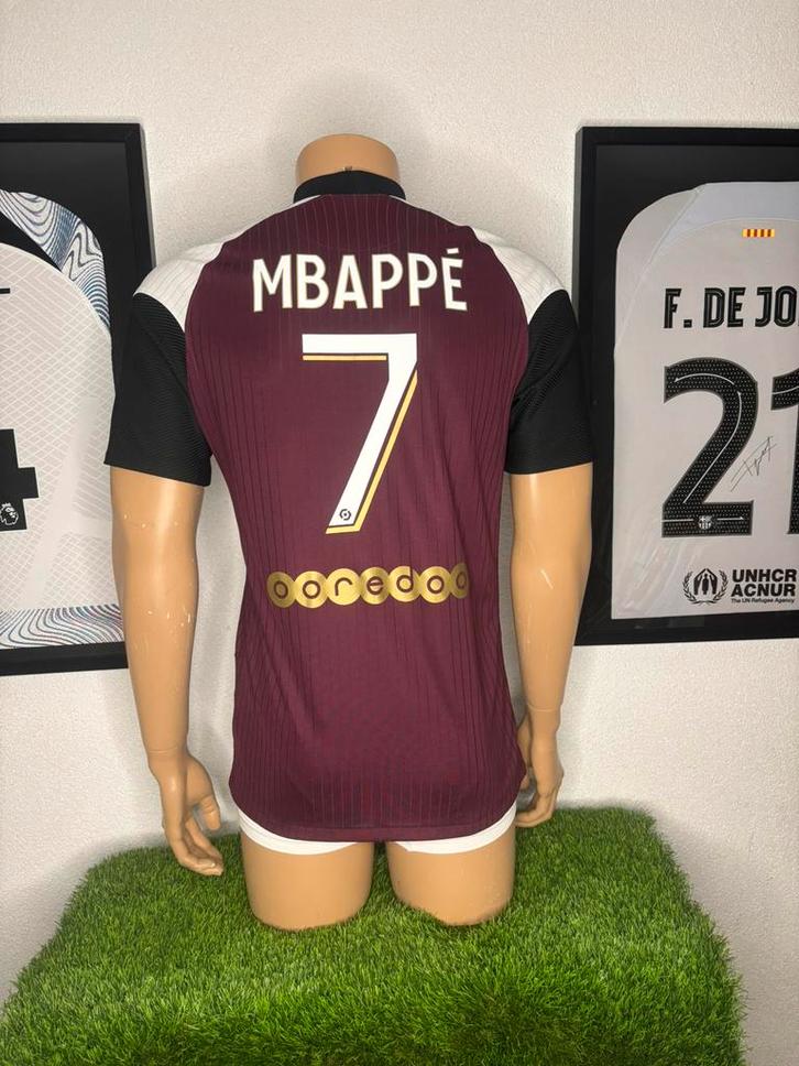 PSG 3de shirt 2021/2022 Mbappe, Sport en Fitness, Voetbal, Zo goed als nieuw, Shirt, Maat M, Ophalen of Verzenden