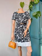 VANILIA jurk Modern Flower maat 34 - antraciet - wit, Vanilia, Ophalen of Verzenden, Zo goed als nieuw, Maat 34 (XS) of kleiner