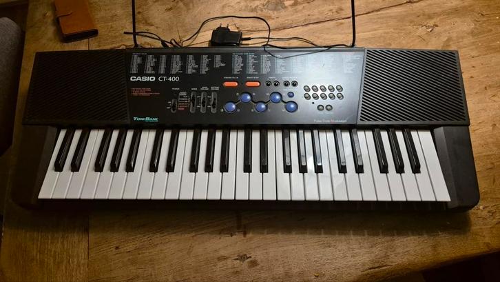 Casio CT-400 Keyboard - Perfect voor Beginners!, Muziek en Instrumenten, Keyboards, Gebruikt, 61 toetsen, Casio, Ophalen