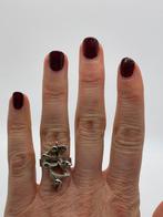 A554 Prachtige zilveren brutalist ring maat 17,5, Ophalen of Verzenden, Zo goed als nieuw, X, Dame
