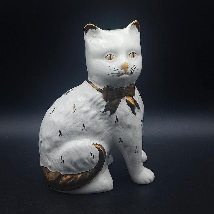 Zeldzame Vintage Staffordshire  Aardewerk Kat Poes 20cmh, Verzamelen, Beelden en Beeldjes, Zo goed als nieuw, Dier, Ophalen of Verzenden
