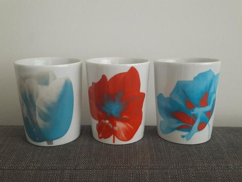 Arzberg douwe egberts mok bloemen serie, Huis en Inrichting, Keuken | Servies, Zo goed als nieuw, Kop(pen) en/of Schotel(s), Overige stijlen