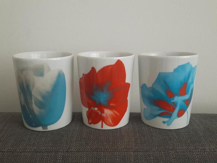 Arzberg douwe egberts mok bloemen serie, Huis en Inrichting, Keuken | Servies, Zo goed als nieuw, Kop(pen) en/of Schotel(s), Overige stijlen