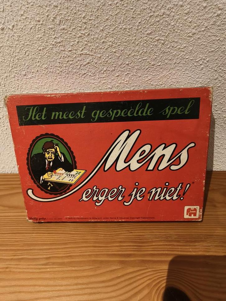 Mens Erger Je Niet - Klassieker uit 1978, Hobby en Vrije tijd, Gezelschapsspellen | Bordspellen, Gebruikt, Drie of vier spelers