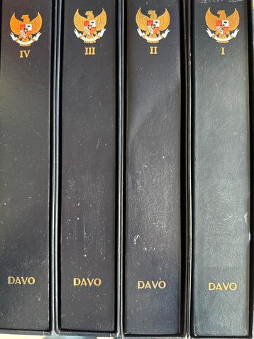 DAVO Indonesië Album I tm IV Compleet incl. Zegels beschikbaar voor biedingen