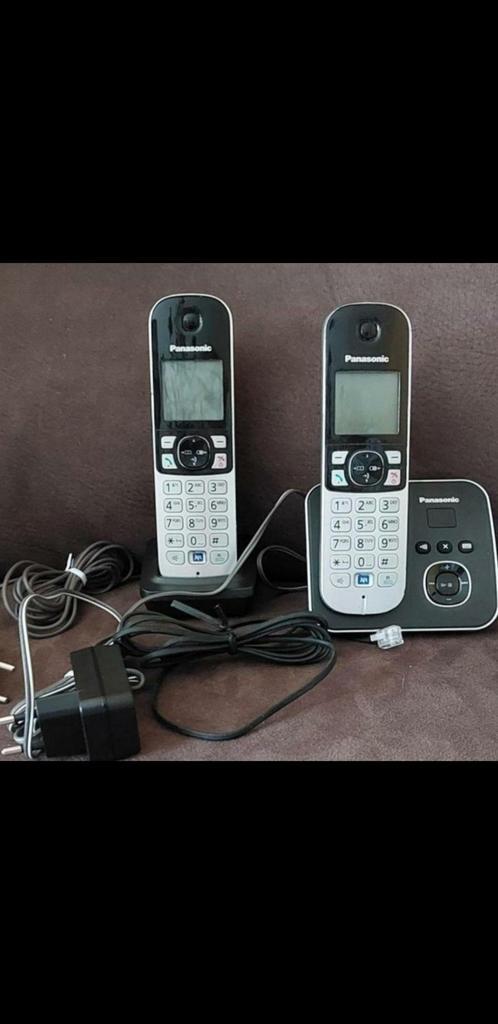 ZGAN! Panasonic telefoons, met 2 opaadstations., Telecommunicatie, Vaste telefoons | Handsets en Draadloos, Zo goed als nieuw