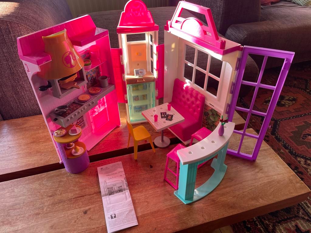 Barbie Cook ‘n Grill Restaurant Speelset - Zo Goed Als Nieuw, Ophalen of Verzenden, Zo goed als nieuw, Barbie