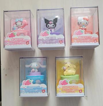 Sanrio strawberry cake surprise Hello Kitty Pompompurin... beschikbaar voor biedingen