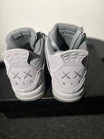 Air Jordan 4 Retro KAWS, Kleding | Heren, Ophalen of Verzenden, Zo goed als nieuw, Overige kleuren, Sneakers of Gympen