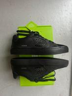 Cariuma leren sneakers - maat 38 - zo goed als nieuw, Kleding | Dames, Schoenen, Ophalen of Verzenden, Zo goed als nieuw, Overige typen