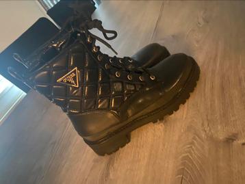Guess boots maat 39 beschikbaar voor biedingen