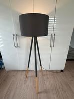 Zuiver tripod lamp - antraciet/hout, Huis en Inrichting, Lampen | Vloerlampen, Ophalen, Zo goed als nieuw, Hout