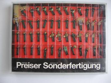 Preiser H0. Muziekkorps - Federale grenswacht. 710.  00270. beschikbaar voor biedingen