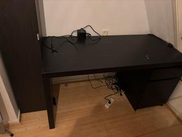 IKEA Malm bureau - Zwart Gratis afhalen - afbeelding 3