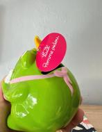 Pomme pidou Kikker Frida Spaarpot - Nieuw!, Ophalen of Verzenden, Nieuw, Steen, Aardewerk of Keramiek, Dier