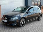 Volkswagen Golf 7 1.2 TSI Allstar /PANO/CRUISE/PDC/SCHADE/, Ophalen, Volkswagen, Zwart, Handgeschakeld