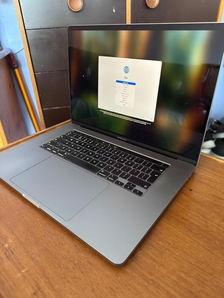 MacBook Pro 16 inch 512 GB SSD (2019) te koop, Computers en Software, Apple Macbooks, Gebruikt, MacBook Pro, 16 inch, 2 tot 3 Ghz
