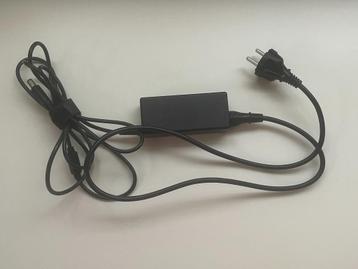D215 Dell adapter 65.0 w Oplader Lader beschikbaar voor biedingen