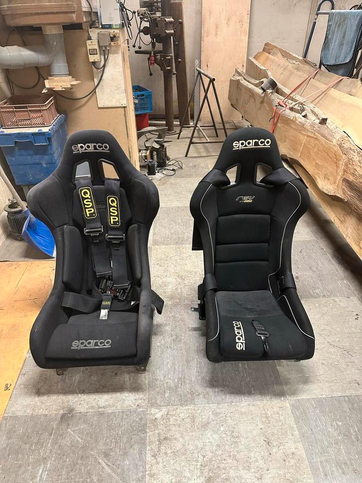 Sparco Race Kuipstoelen Set + QSP Gordels - Circuit/Rally, Spelcomputers en Games, Spelcomputers | Overige Accessoires, Gebruikt