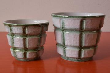 Set van 2 retro vintage brutalistische bloempotten - Ruiten beschikbaar voor biedingen