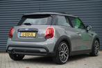 Mini Mini 1.5 136pk Cooper Essential | Panoramadak | 18" Vel, Auto's, Mini, Voorwielaandrijving, Gebruikt, 4 stoelen, Origineel Nederlands