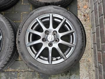 Vw. Polo Bluemotion 15 inch RIAL velgen met zomerbanden beschikbaar voor biedingen